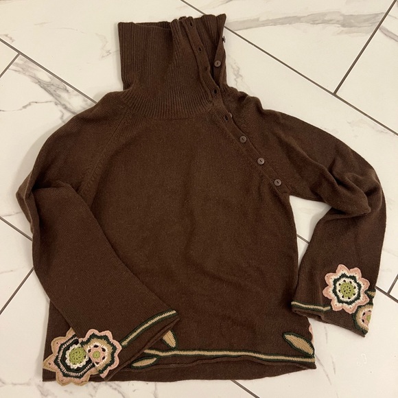 Isabella Bird Sweaters - Isabella Bird Sweater